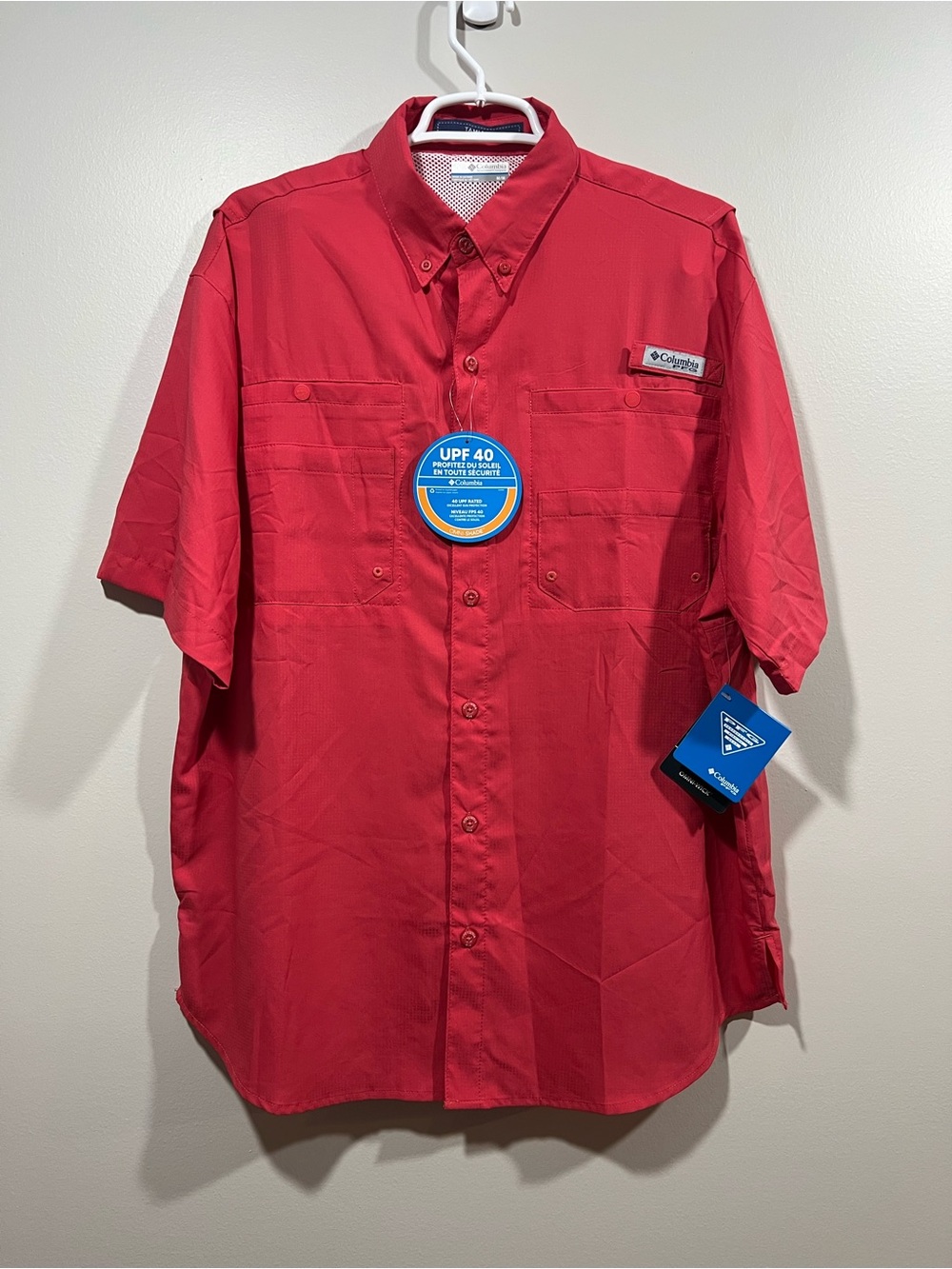 Columbia Men's Red Short-Sleeve Button-Down Fishing Shirt